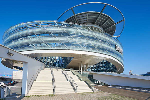 Bild: Mit der Ringfassade der neuen ÖAMTC-Zentrale setzt die Unger Steel Group abermals ein architektonisches Highlight in der Bundeshauptstadt und erhält dafür den SOLID Bautechpreis.