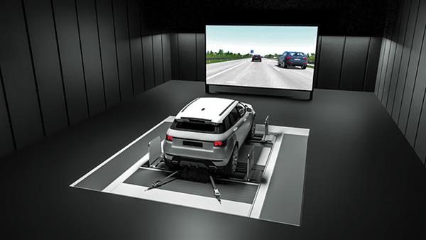 Bild: Zwei weltweit führende Anbieter von Mess- und Fahrzeugprüftechnik blicken gemeinsam in die Zukunft des autonomen Fahrens ...