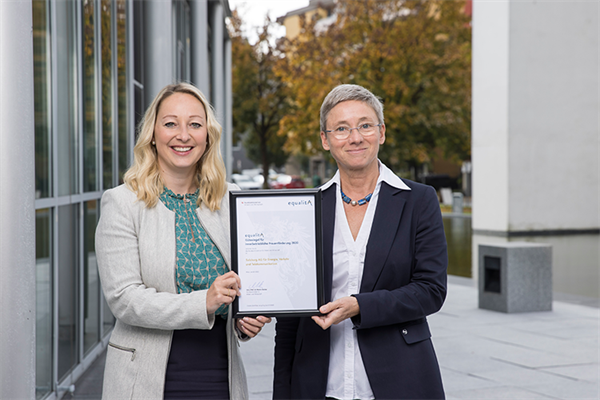 Bild: Die Salzburg AG wurde kürzlich mit dem equalitA-Gütesiegel ausgezeichnet, denn das Unternehmen setzt mit einem eigenen Programm u. a. darauf, mehr Frauen ins Unternehmen zu holen.