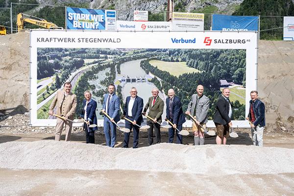 Bild: Verbund und Salzburg AG setzen die traditionelle Zusammenarbeit an der mittleren Salzach fort und nehmen ihre Rolle als Schrittmacher der Energiewende in Salzburg wahr. 