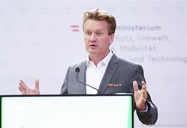 Bild: IV-Präsident Knill sieht Standort Österreich gefährdet