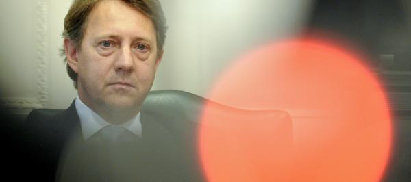 Bild: Ex-Meinl-Bank-Chef Weinzierl in US-Gefängnis in U-Haft