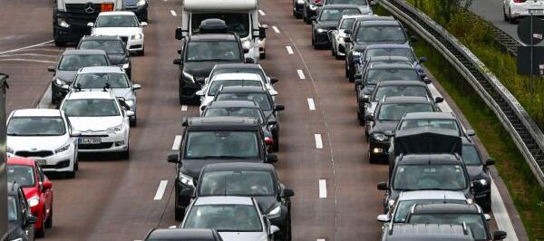 Bild: Klimavorgaben für Europas Autobauer werden gestreckt