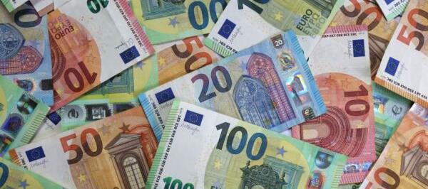 Bild: Klub der Dollarmillionäre in Österreich geschrumpft
