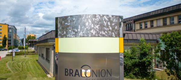 Bild: Drei Konzerne brauen Hälfte des weltweit verkauften Biers