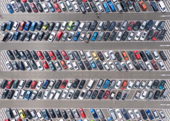Bild: Automarkt in der EU unter Druck