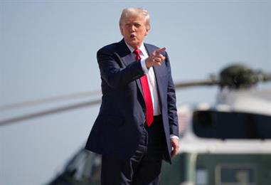 Bild: Zollstreit: Von der Leyen trifft Trump in Schottland