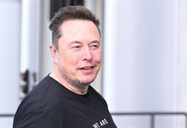 Bild: Musk könnte bis zu eine Billion Dollar von Tesla bekommen