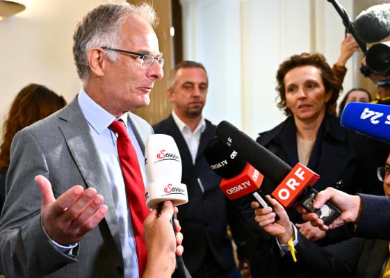 Bild: ÖVP will stärker gegen Sozialmissbrauch vorgehen