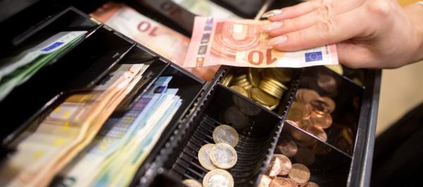 Bild: Rom will Milliarden von Banken und Versicherern einheben