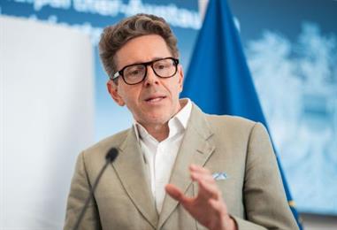 Bild: WKÖ-Präsident Mahrer bleibt trotz Kritik im Amt