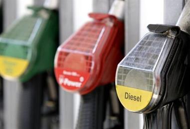 Bild: Tanken war heuer etwas günstiger als im Vorjahr