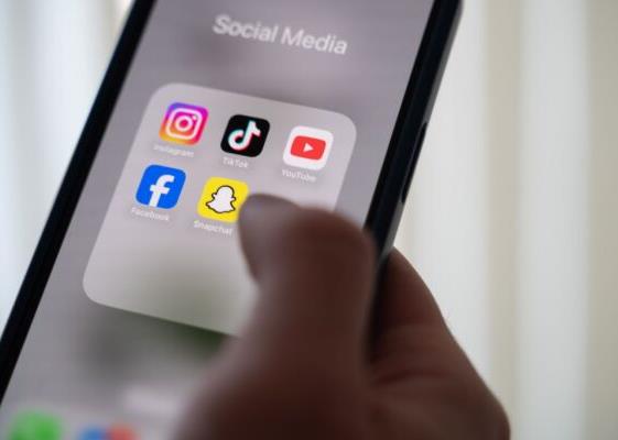 Bild: Großes Interesse an Gebraucht-Handys in Deutschland