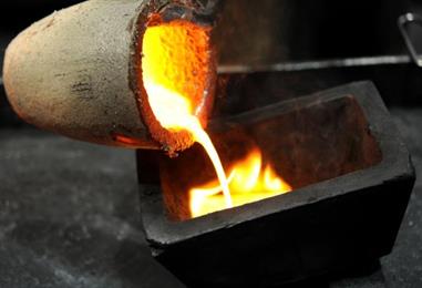 Bild: Feinunze Gold kostet erstmals mehr als 5.000 Dollar