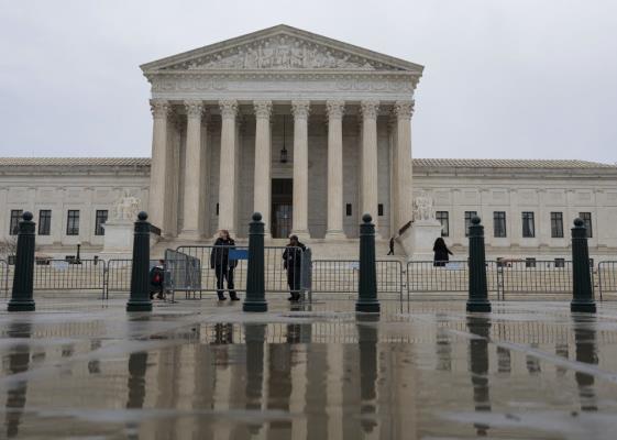 Bild: Streit um Zölle: Niederlage für Trump vor Oberstem Gericht