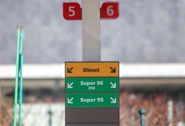 Bild: Zapfsäulen-Streit: Deutsche Regierung geht auf Konzerne los
