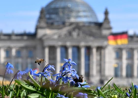 Bild: Institute halbierten deutsche Wachstumsprognose für 2026