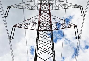 Bild: Tiwag startet neuen Tarif mit halbiertem Sommer-Strompreis