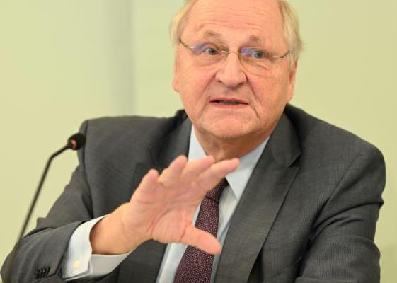 Bild: Badelt für Privatbeitrag bei Pensionen und Gesundheit