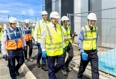 Bild: Bundeskanzler besucht Digital Realty-Campus