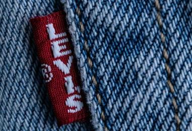 Bild: Levi Strauss hebt nach starkem Quartal Jahresziele an
