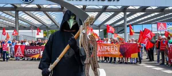 Bild: Volkswagen-Chef will Fabrikschließungen vermeiden