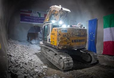 Bild: Brennerbasistunnel: Durchschlag der Haupttunnelröhren