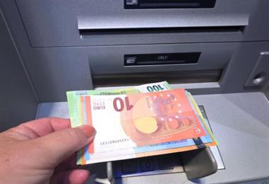 Bild: Abhebelimit bei hunderten Bankomaten auf 200 Euro gesenkt