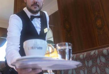 Bild: Gratis-Wasser bei Essensbestellung mittlerweile die Ausnahme