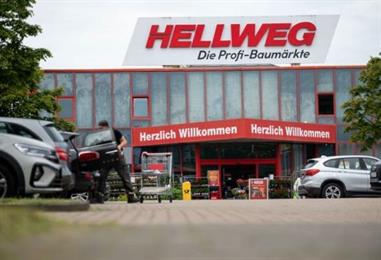 Bild: Sortiment der steirischen Hellweg Baumärkte wird versteigert