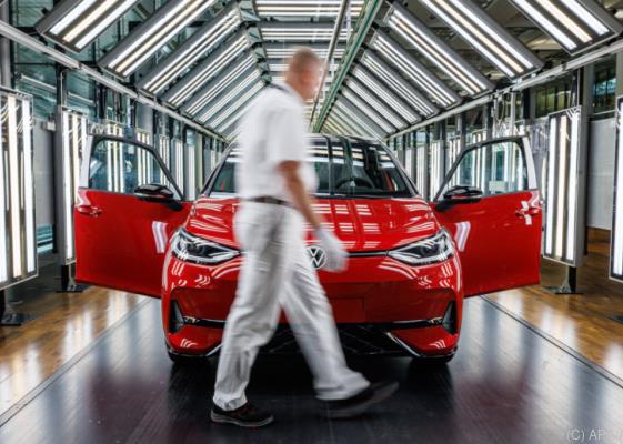 Bild: Volkswagen stellt Weichen für historischen Konzernumbau