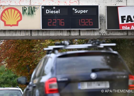 Bild: ÖVP-Landeshauptleute drängen auf niedrigere Spritpreise