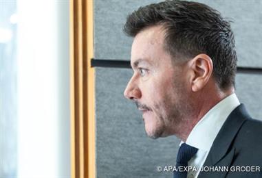 Bild: Finanzermittler: Benko soll Stiftungen beherrscht haben