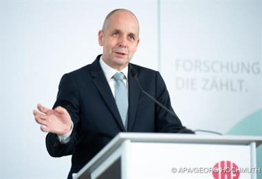 Bild: KV-Verhandlungen: IHS-Chef für 